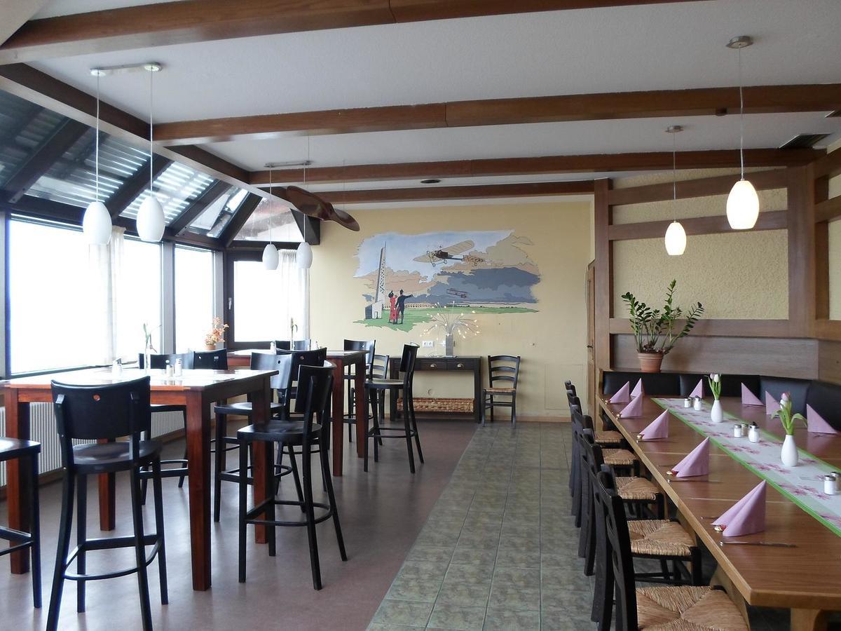 Flugplatzrestaurant Wallmuhle Hotell Atting Eksteriør bilde